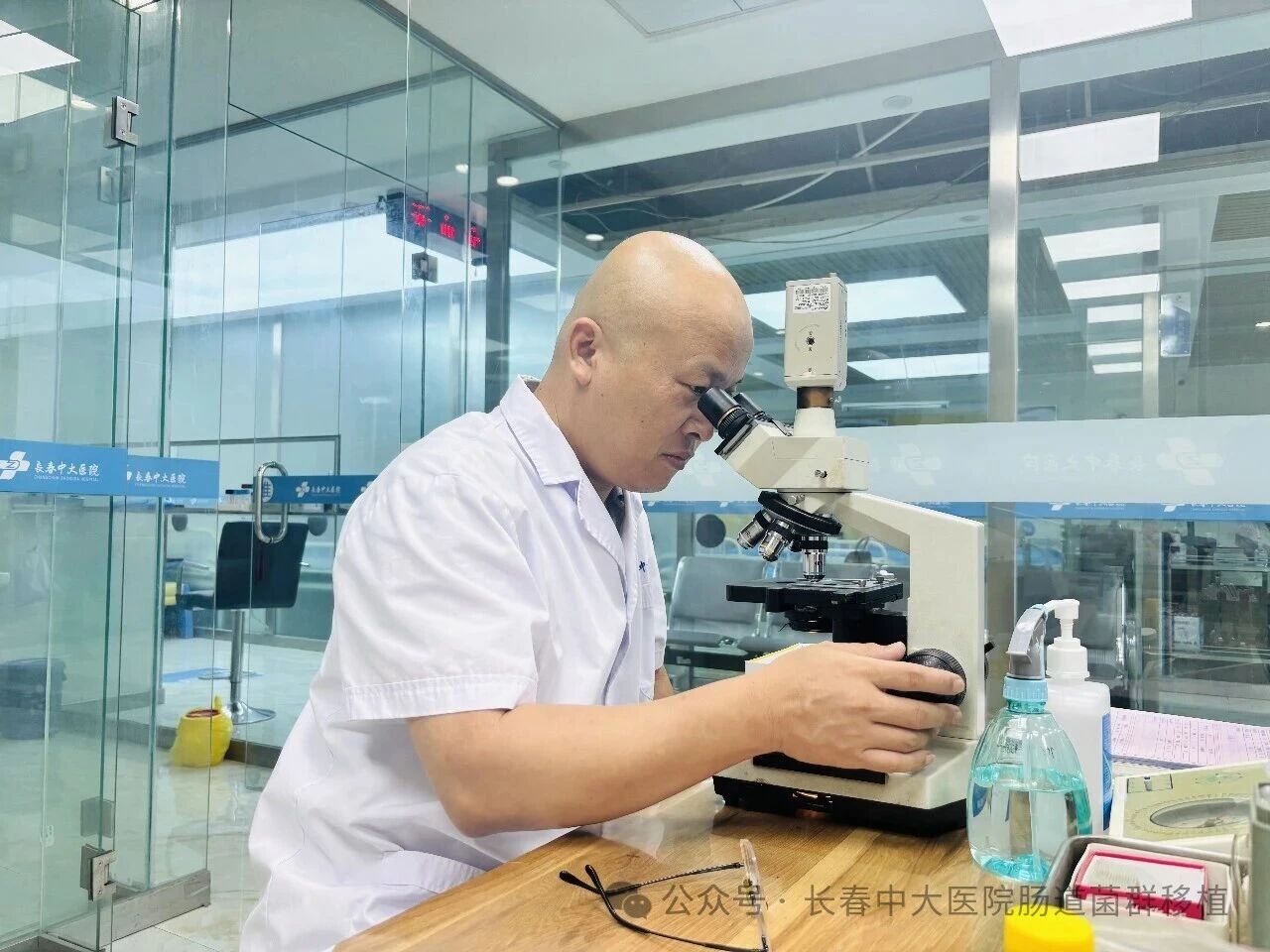 新竹县|高朋磊医师：左手男科临床，右手肠道菌群移植深入研究